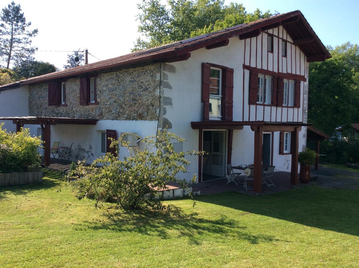 Maison D'Hotes Uhaldia Cambo-les-Bains Exterior photo